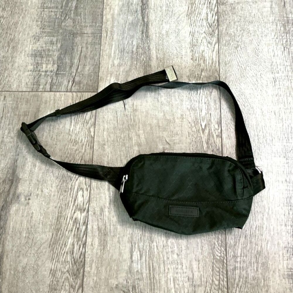 Athleta Excursion Mini Belt Bag Aspen Olive Green Crossbody Fanny Pack